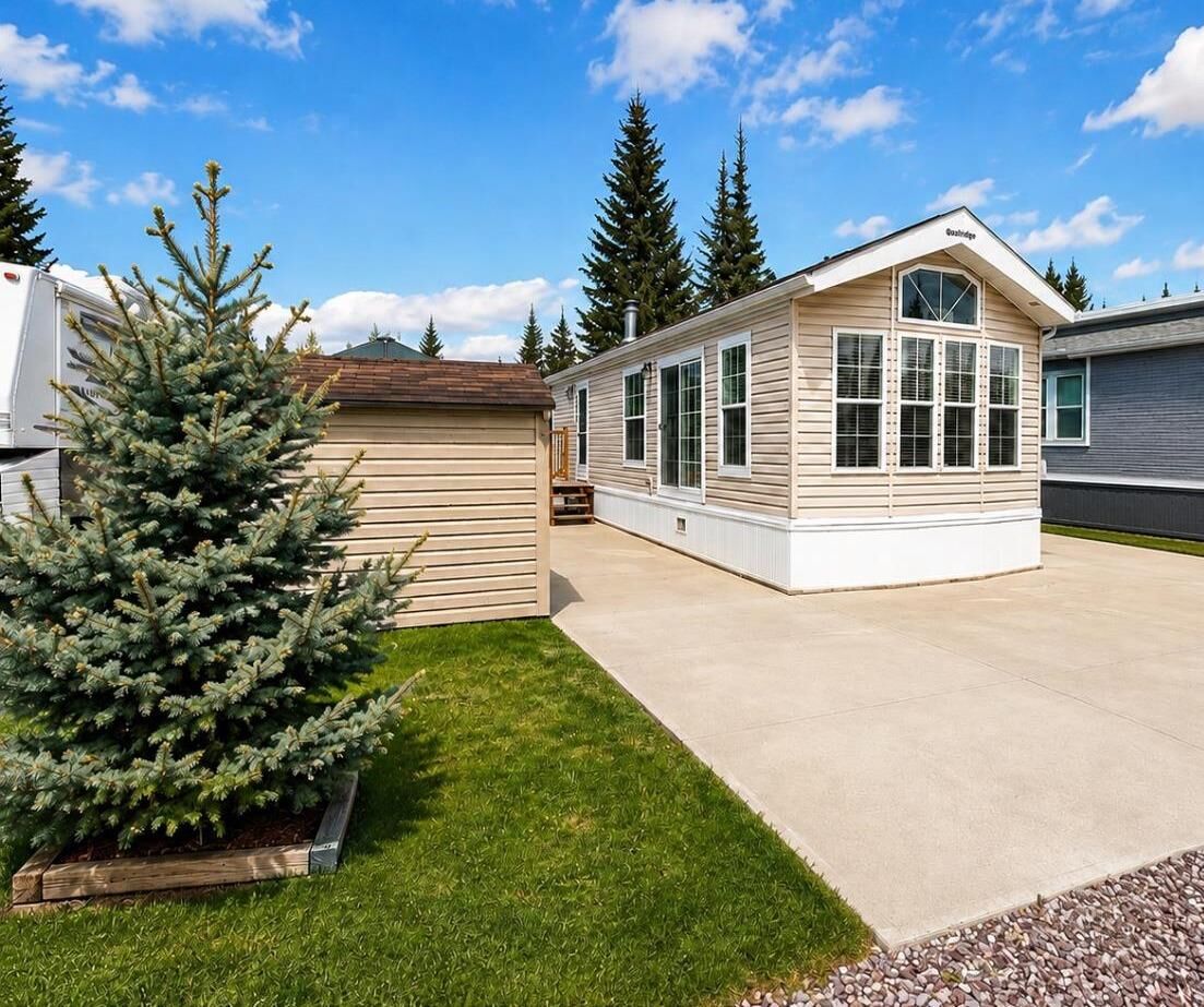 Property Photo: 32351 Range Road 55 37 AB T0M 1X0