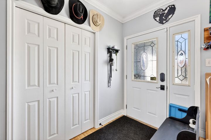 Property Photo:  4406 48 Street  AB T4G 1W8 