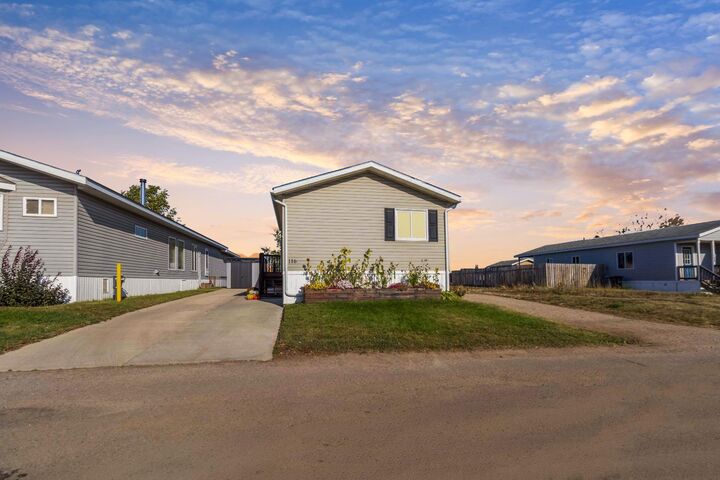 Property Photo:  116 Greenwood Place  AB T9H 2L9 