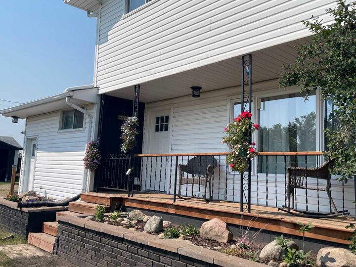 Property Photo:  27213 Township Road 333  AB T4H 4A2 