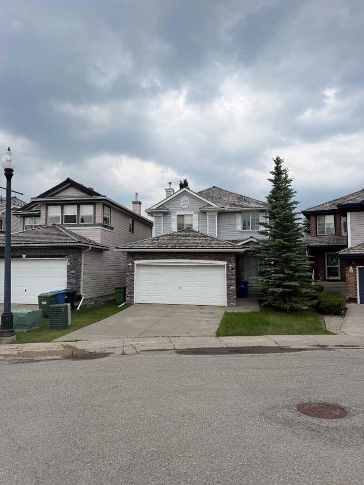 65 Spring Crescent SW — photo 1
