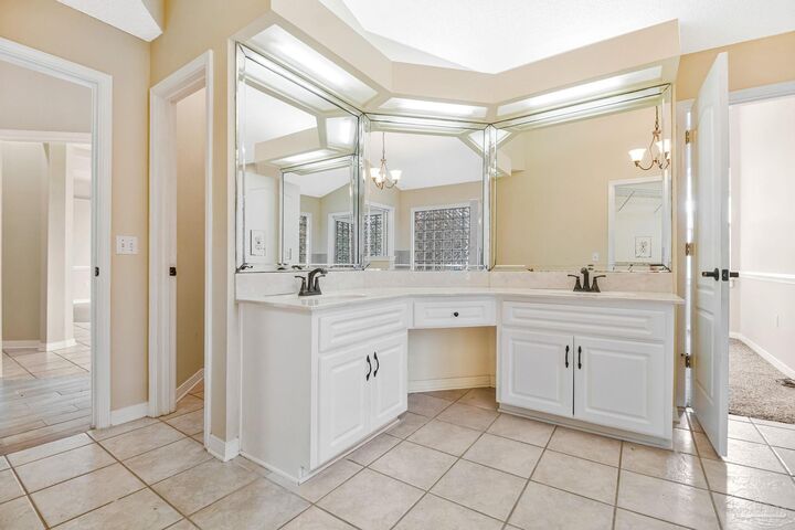 Property Photo:  1175 Mary Kate Dr  FL 32563 