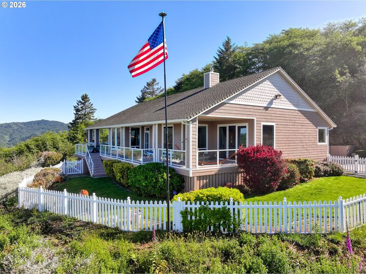 Property Photo:  16890 Crown Terrace Rd  OR 97415 