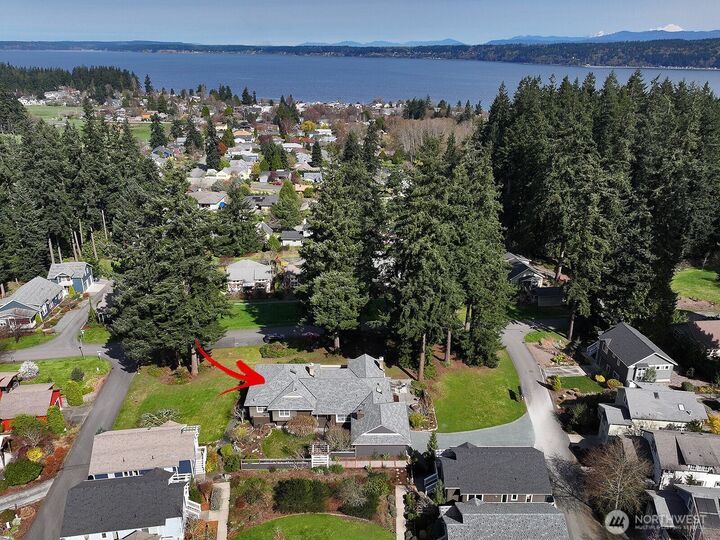 Property Photo:  1093  Village Loop  WA 98260 