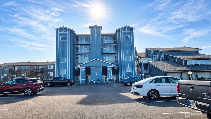 Property Photo:  1307  Ocean Shores Boulevard SW N52  WA 98569 