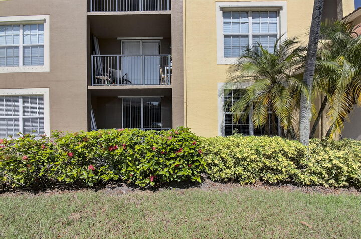 Property Photo:  15035 Michelangelo Boulevard 105  FL 33446 