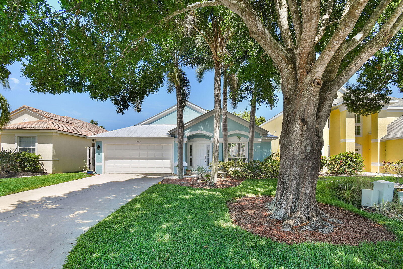 Property Photo:  1959 NW Marsh Rabbit Lane  FL 34957 