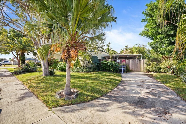 Property Photo: 3421 SW 15th Street FL 33312