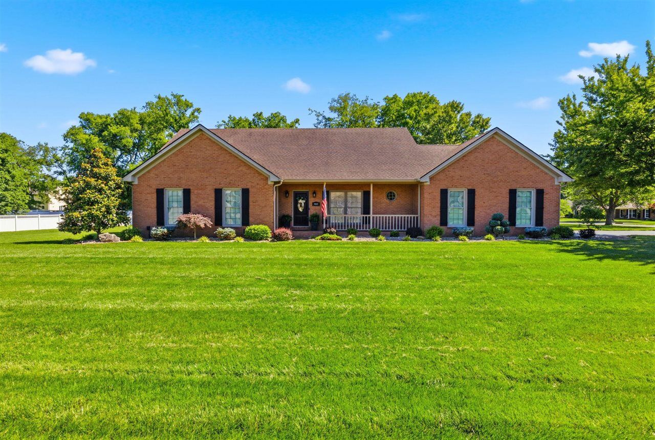 Property Photo:  460 Hunters Crossing Way  KY 42104 