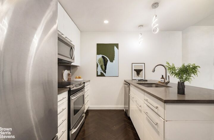 Property Photo:  517 W 46th Street 101  NY 10036 