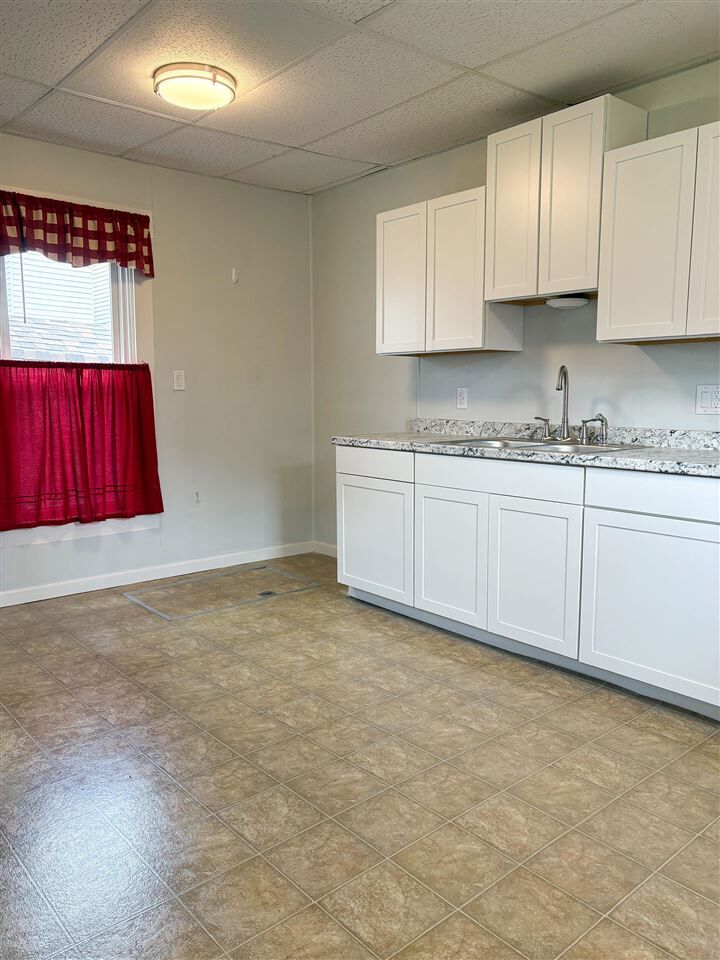 Property Photo:  706 S B Street  IN 47374 