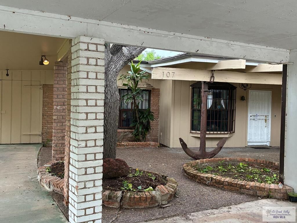 Property Photo: 107 Country Club Rd. TX 78520