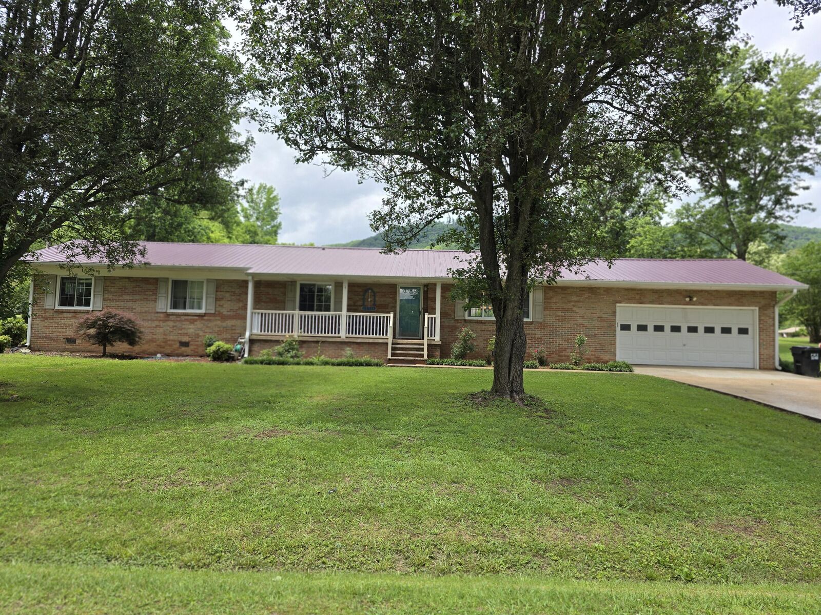Property Photo:  191 First Avenue  TN 37327 