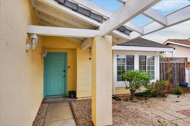 Property Photo:  985 Summerfield Drive  CA 95121 