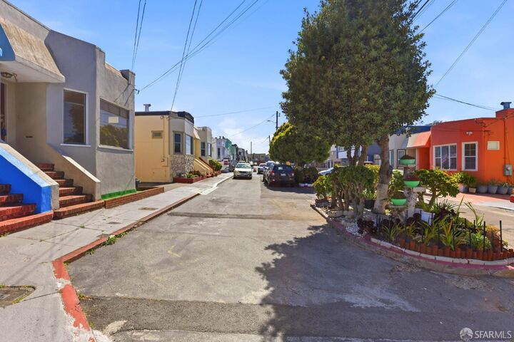 Property Photo:  29 Cassandra Court  CA 94112 
