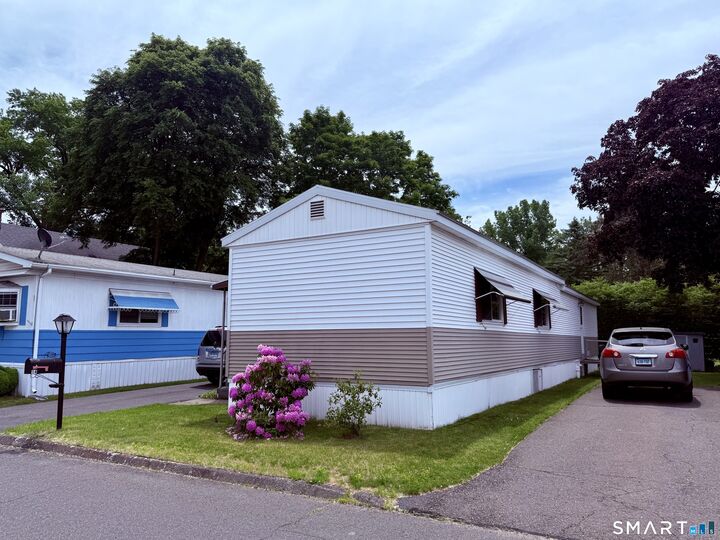 Property Photo:  14 Arapaho Drive  CT 06118 