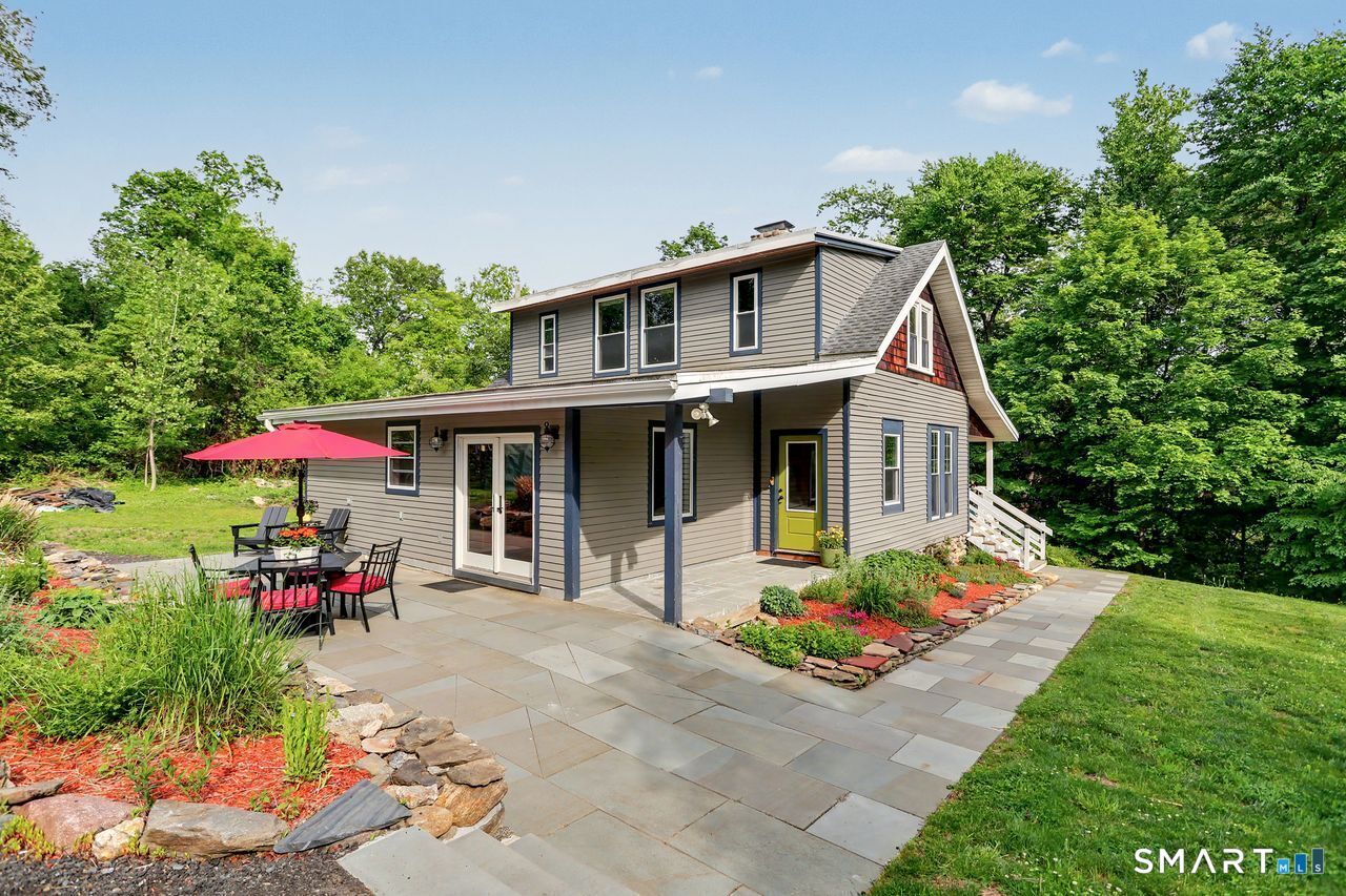 Property Photo:  110 Newton Road  CT 06525 