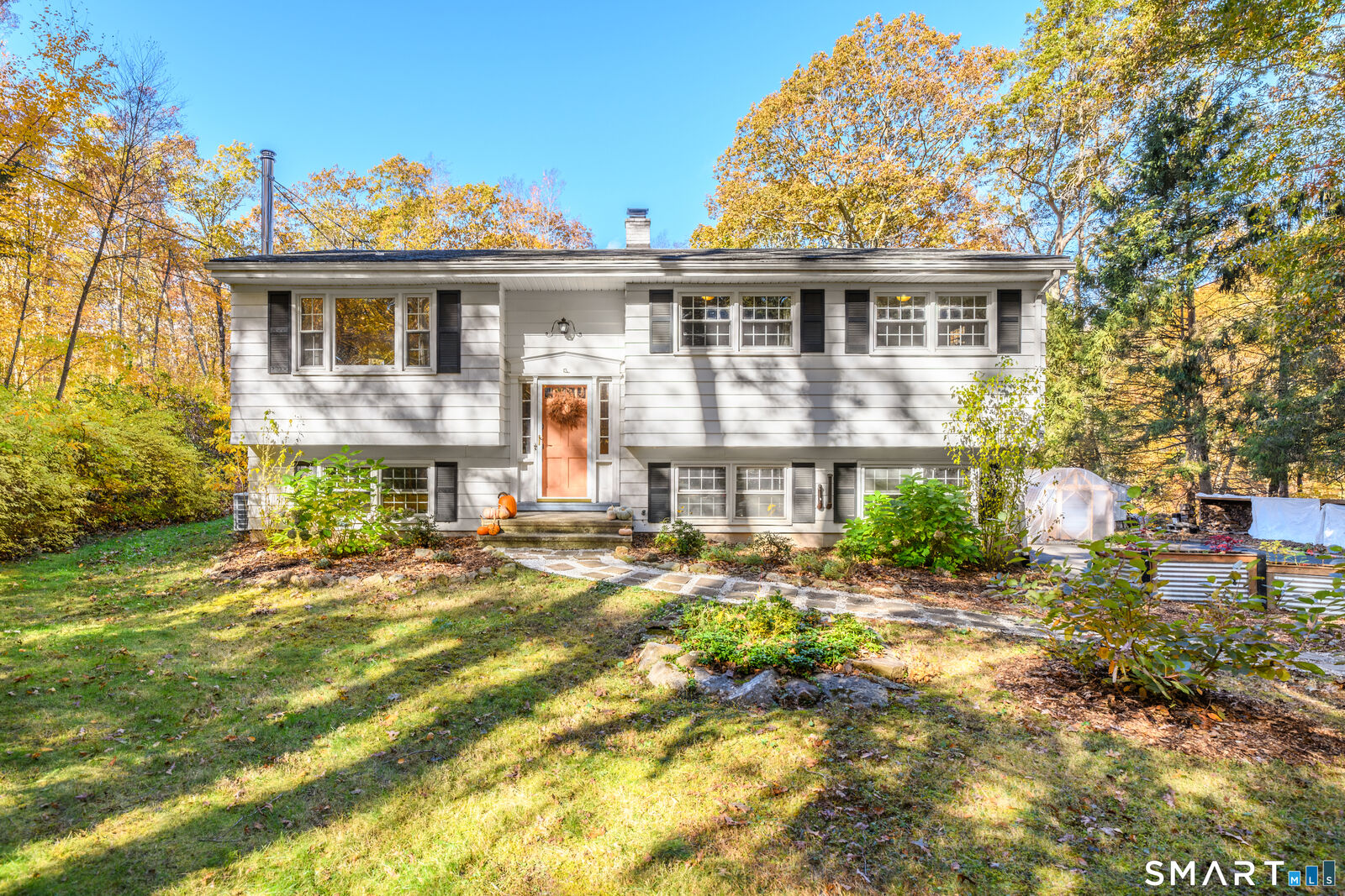 Property Photo:  16 Marion Road  CT 06524 