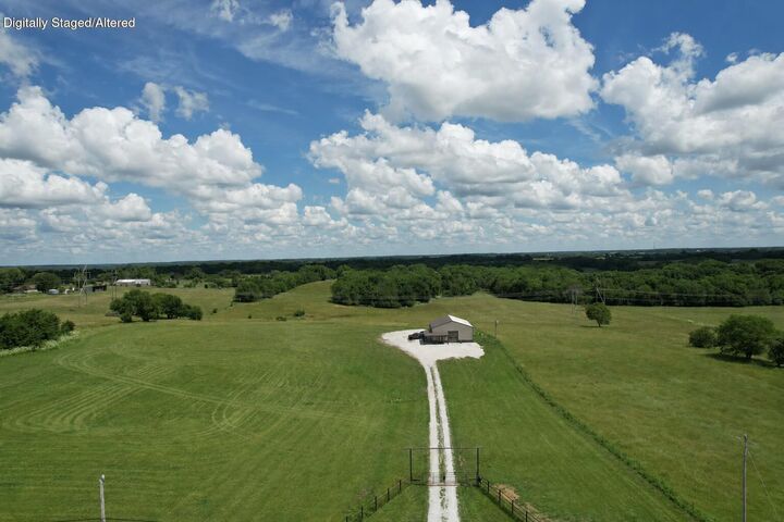 Property Photo:  9985 W State Highway Tt  MO 65738 