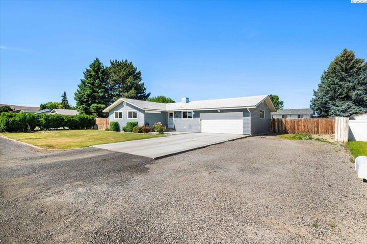 Property Photo: 2508 S Zillah St WA 99337