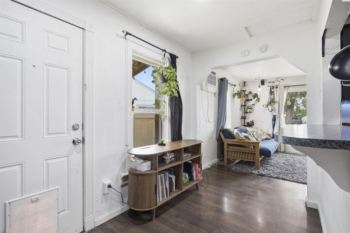 Property Photo:  716 E 5th Ave  WA 99336 