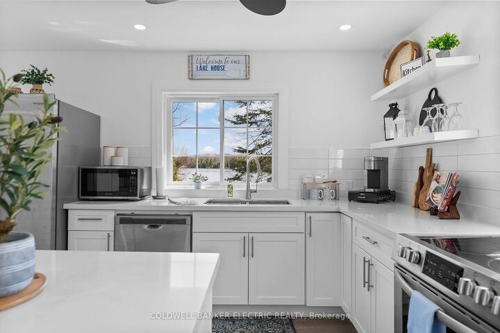 Property Photo: 18 Bay View Lane ON K0L 1W0