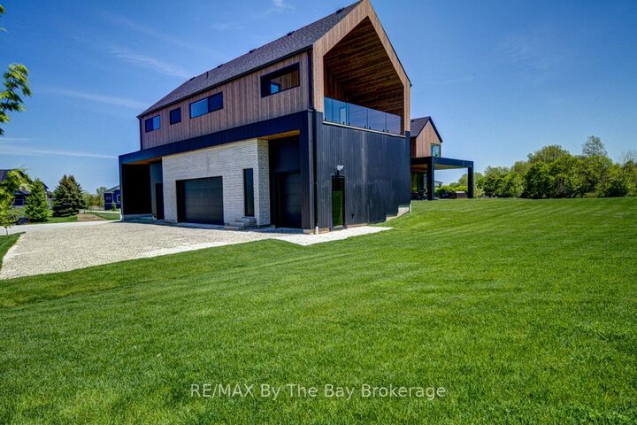 Property Photo: 18 Raintree Court ON L9Y 0K2