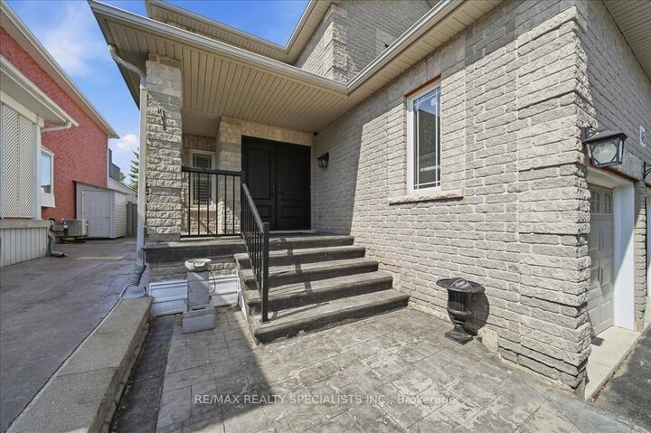 Property Photo: 46 Wyman Crescent ON L3Z 3J6