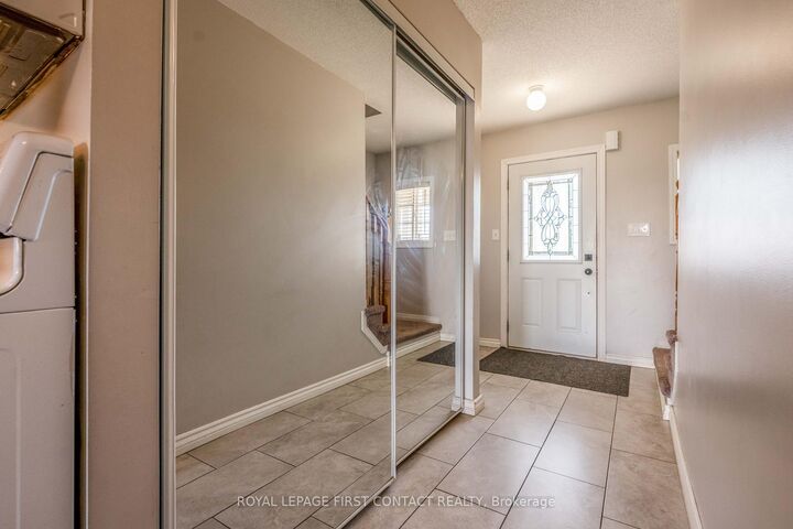 Property Photo:  1447 Rankin Way  ON L9S 0C5 