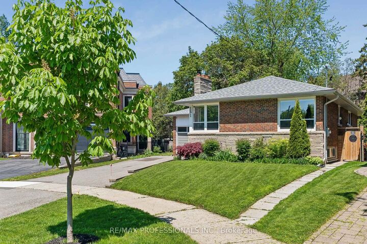 Property Photo: 151 Perry Crescent ON M9A 1K8