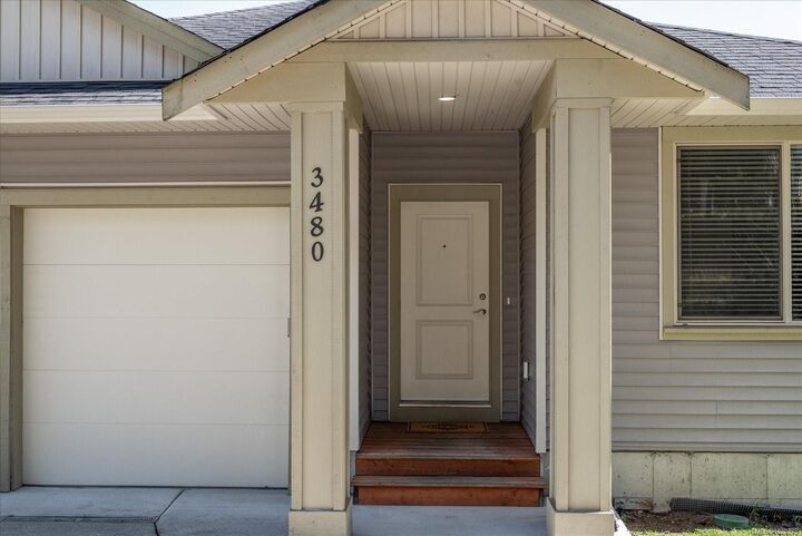 Property Photo: 3480 Pacific Edge Way BC V9T 0H6