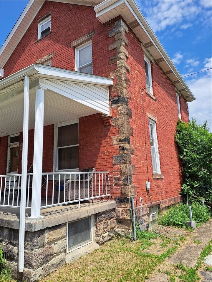 Property Photo: 2508 10th Ave PA 15010