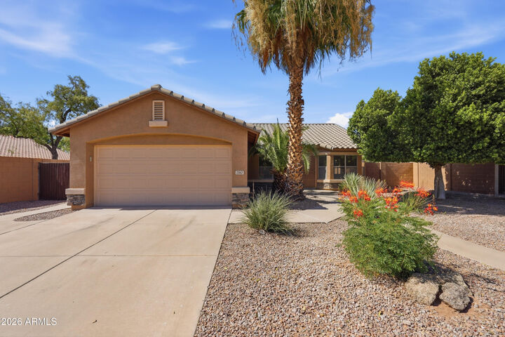 Property Photo:  2362 E Morelos Street  AZ 85225 