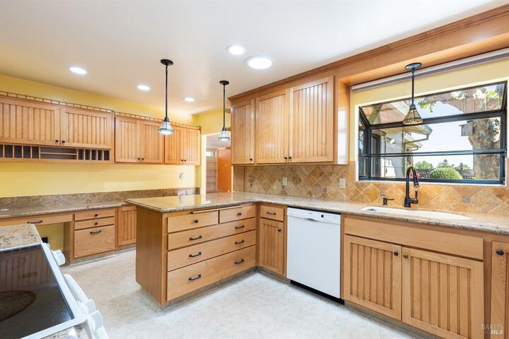 Property Photo:  2236 W Hearn Avenue  CA 95407 