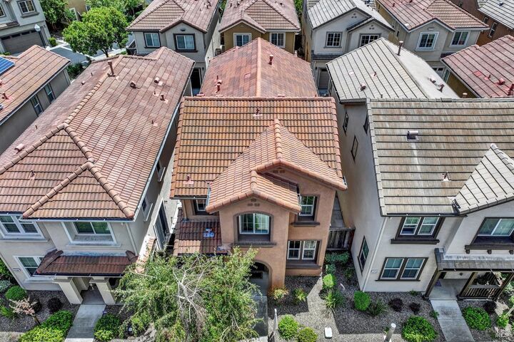 Property Photo:  2732 Soho Lane  CA 94533 