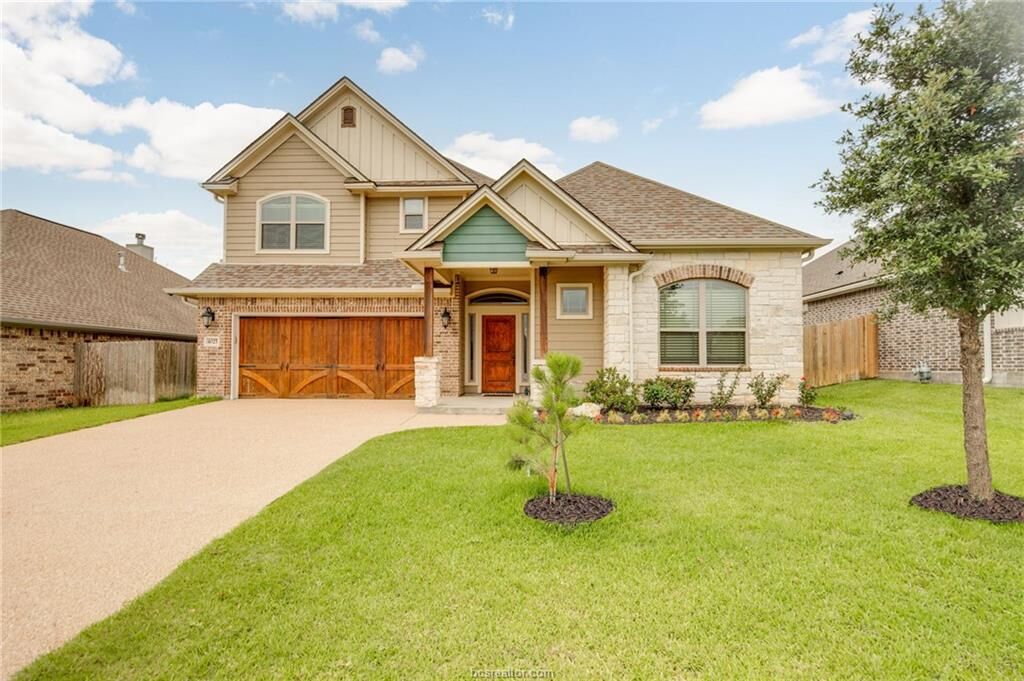 Property Photo:  4025 Crestmont Drive  TX 77845-2073 
