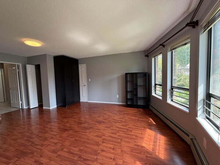 Property Photo:  2323 E 41st Avenue 2 Bed Suite  BC V5R 2W2 