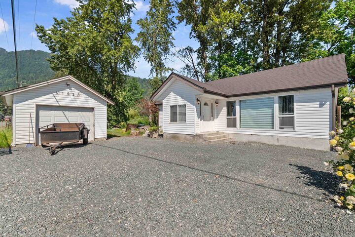 Property Photo: 41023 Yale Road BC V2R 4J2