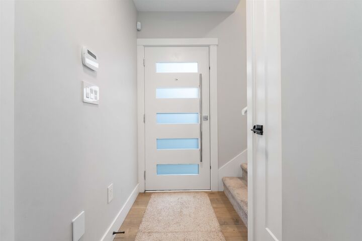 Property Photo: 1639 162 Street 22 BC V4A 4Y1