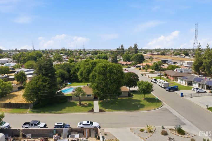 Property Photo:  11600 Whippoorwill Lane  CA 93312 