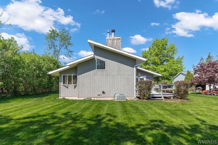 Property Photo:  2179 Stony Point Road  NY 14072 