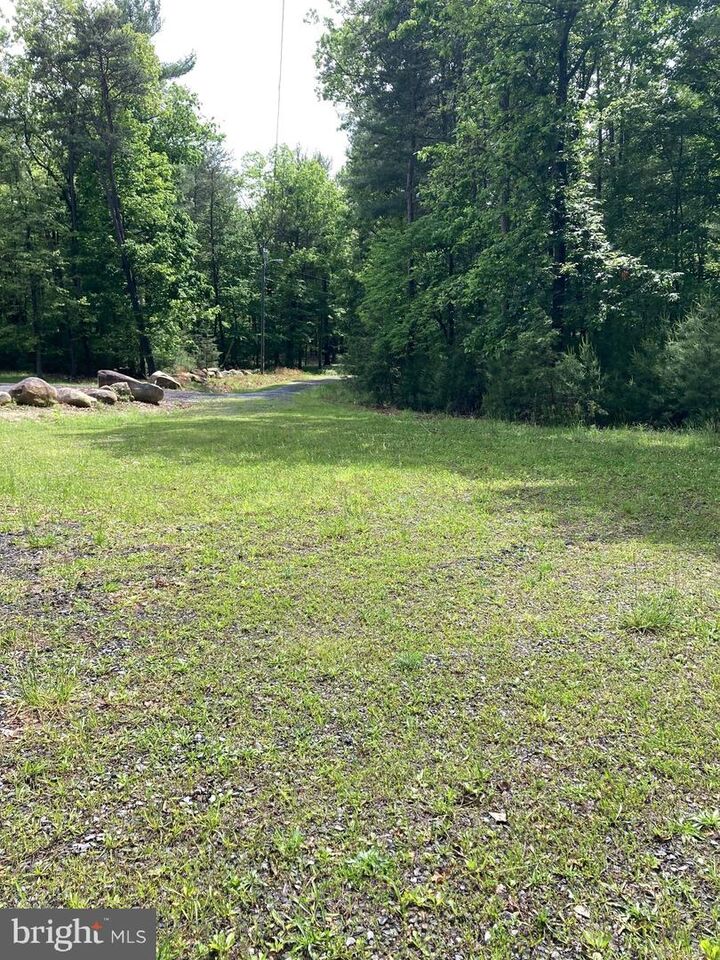 Property Photo:  L7 Quaker Woods Lane  WV 26711 