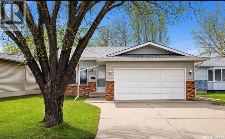 Property Photo: 314 Waterbury Road SK S7J 4T9
