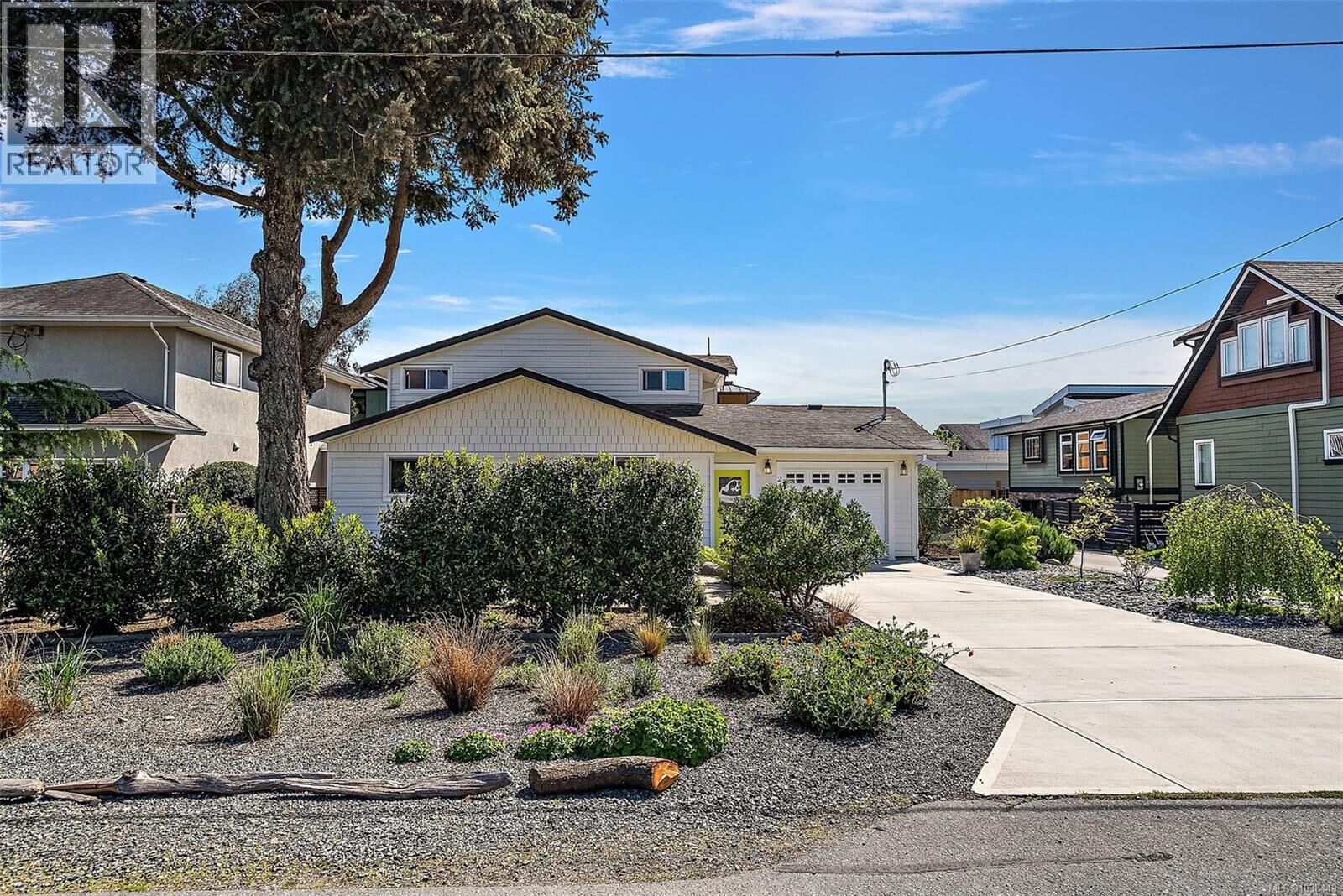 Property Photo:  2485 Orchard Avenue  BC V8L 1V4 