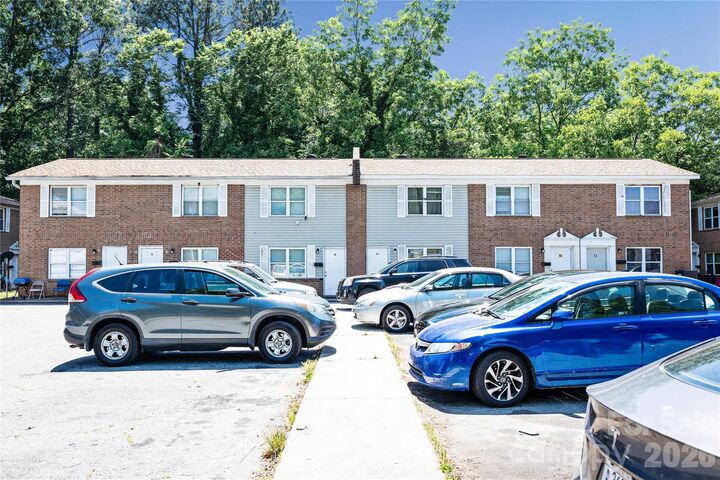 Property Photo:  1100 W Fisher Street  NC 28144 