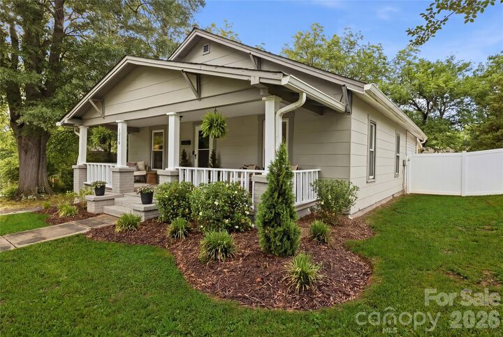 Property Photo:  1226 1st Avenue Place NW  NC 28601 