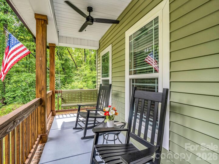Property Photo:  905 Rolling Road  NC 28092 