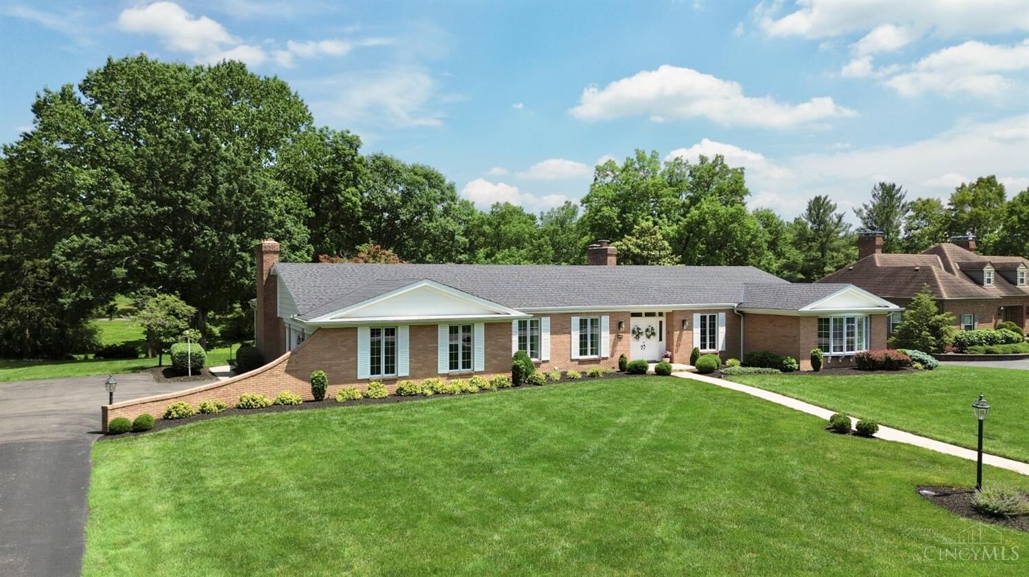 Property Photo: 1270 Balmoral Drive OH 45233