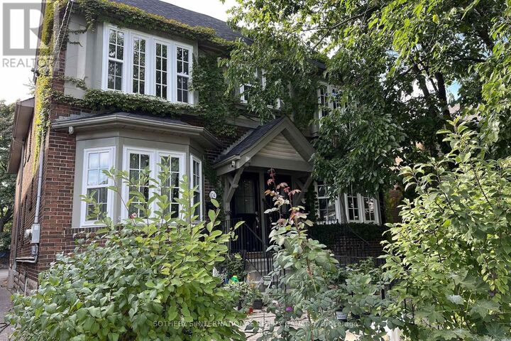 Property Photo:  126 Braemar Avenue Upper  ON M5P 2L4 