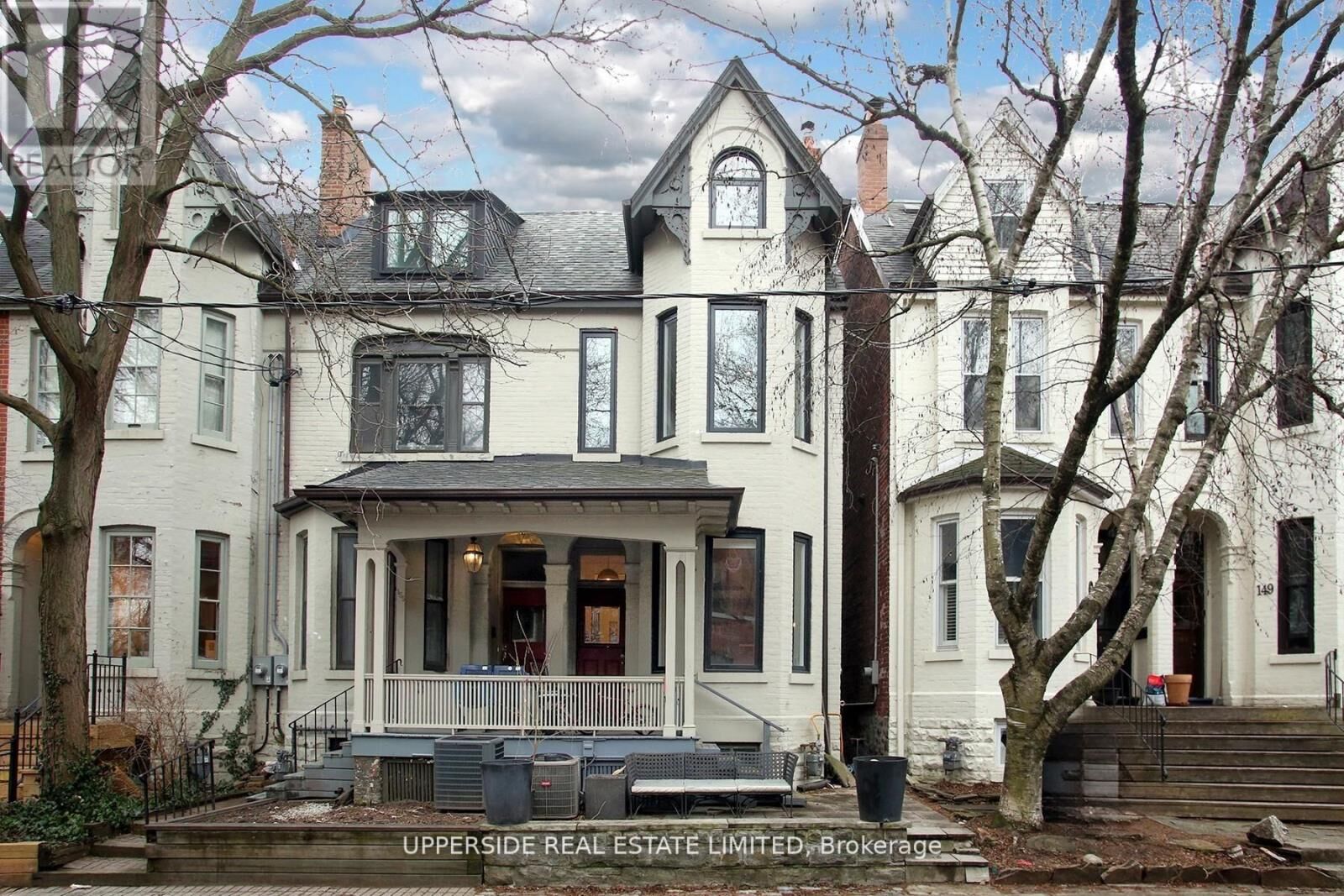 Property Photo: 153 Collier Street ON M4W 1M2